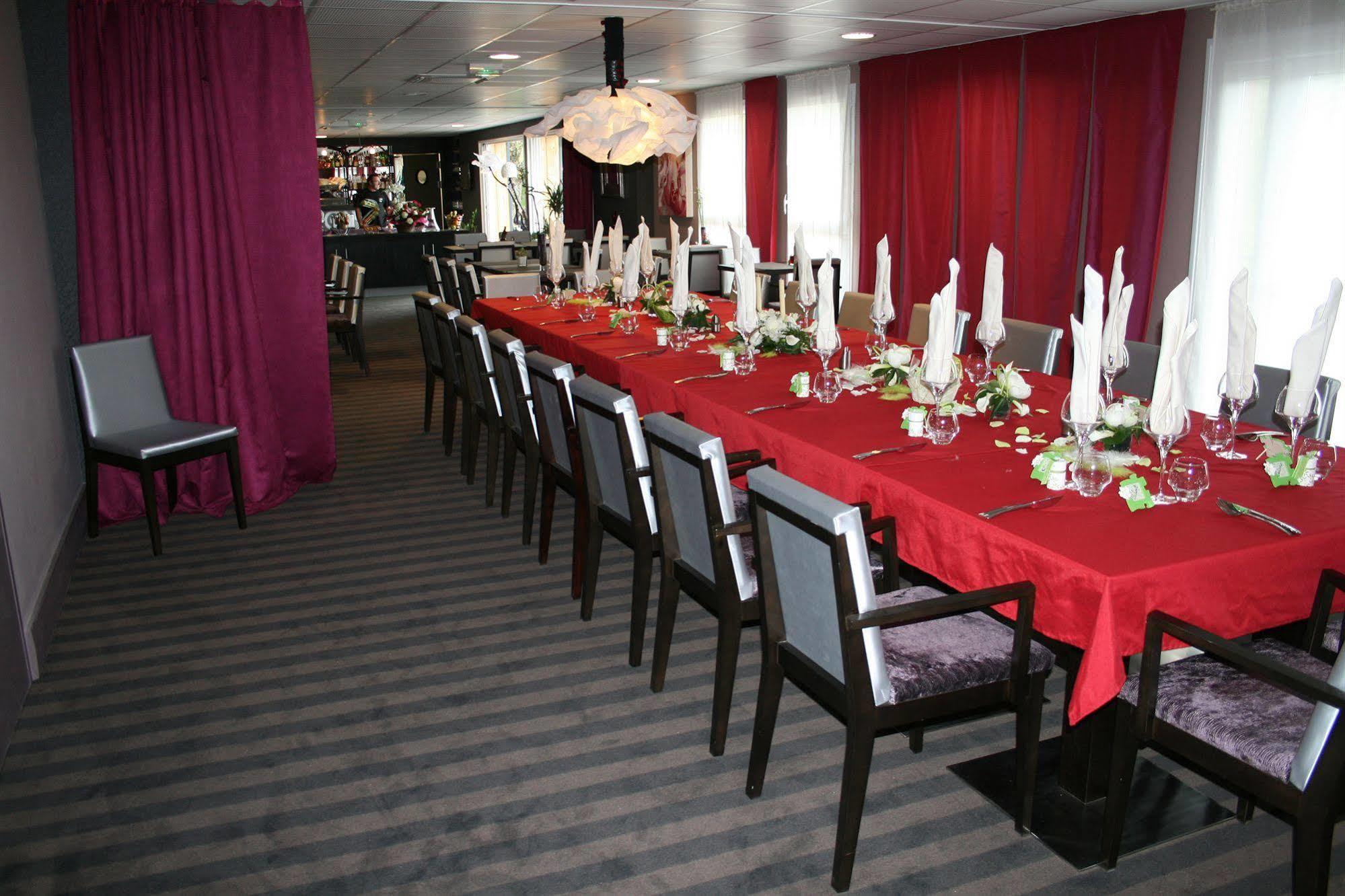 Ax Hotel Spa & Restaurant Chorges Eksteriør bilde