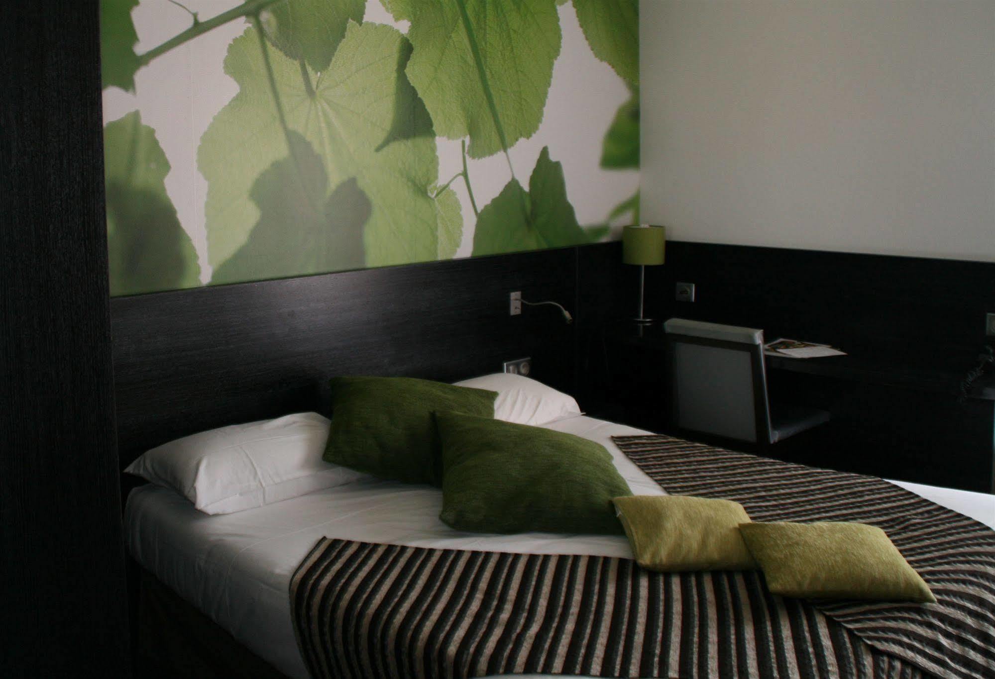 Ax Hotel Spa & Restaurant Chorges Eksteriør bilde